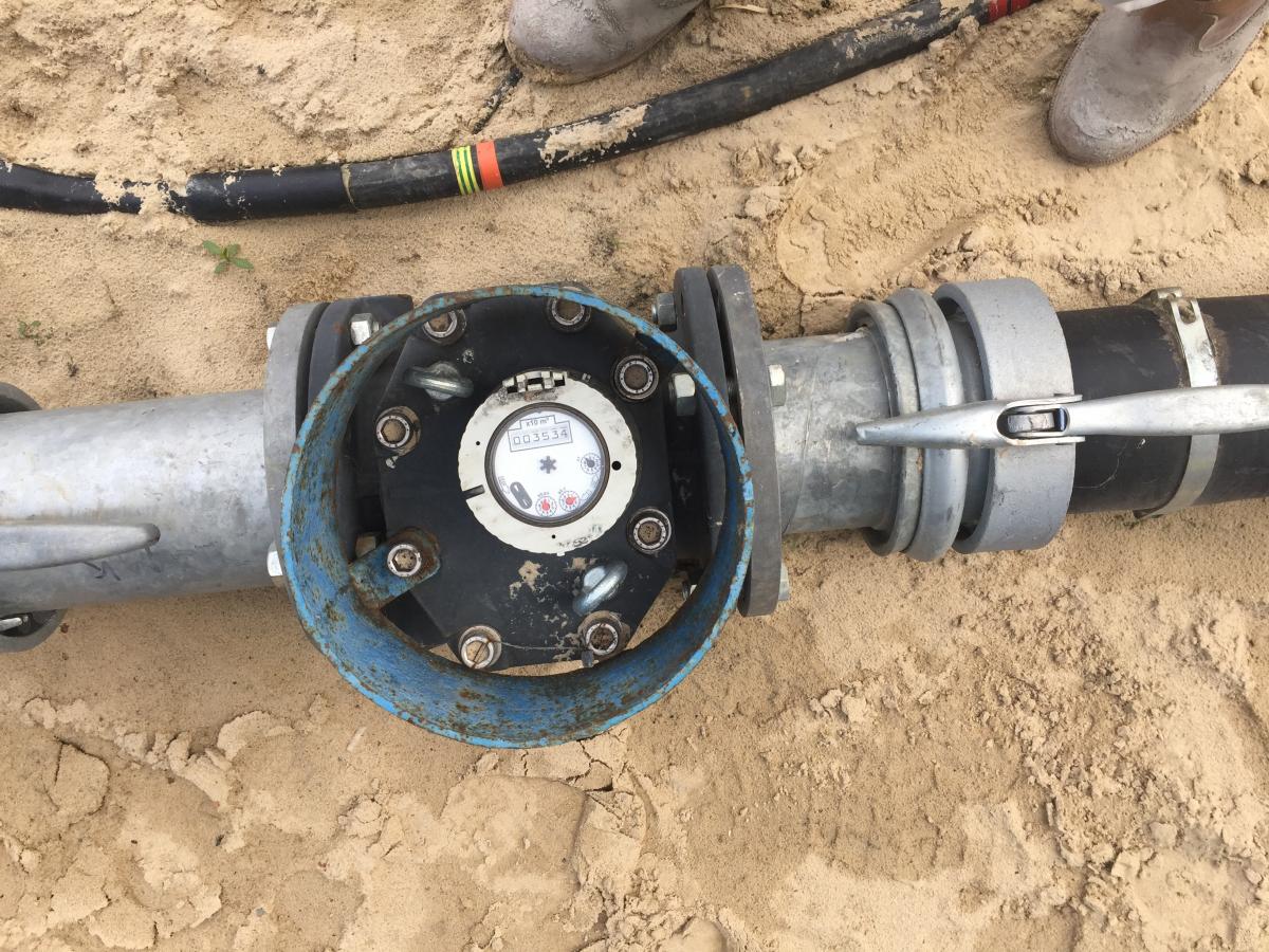 Valve for monitoring water quantities